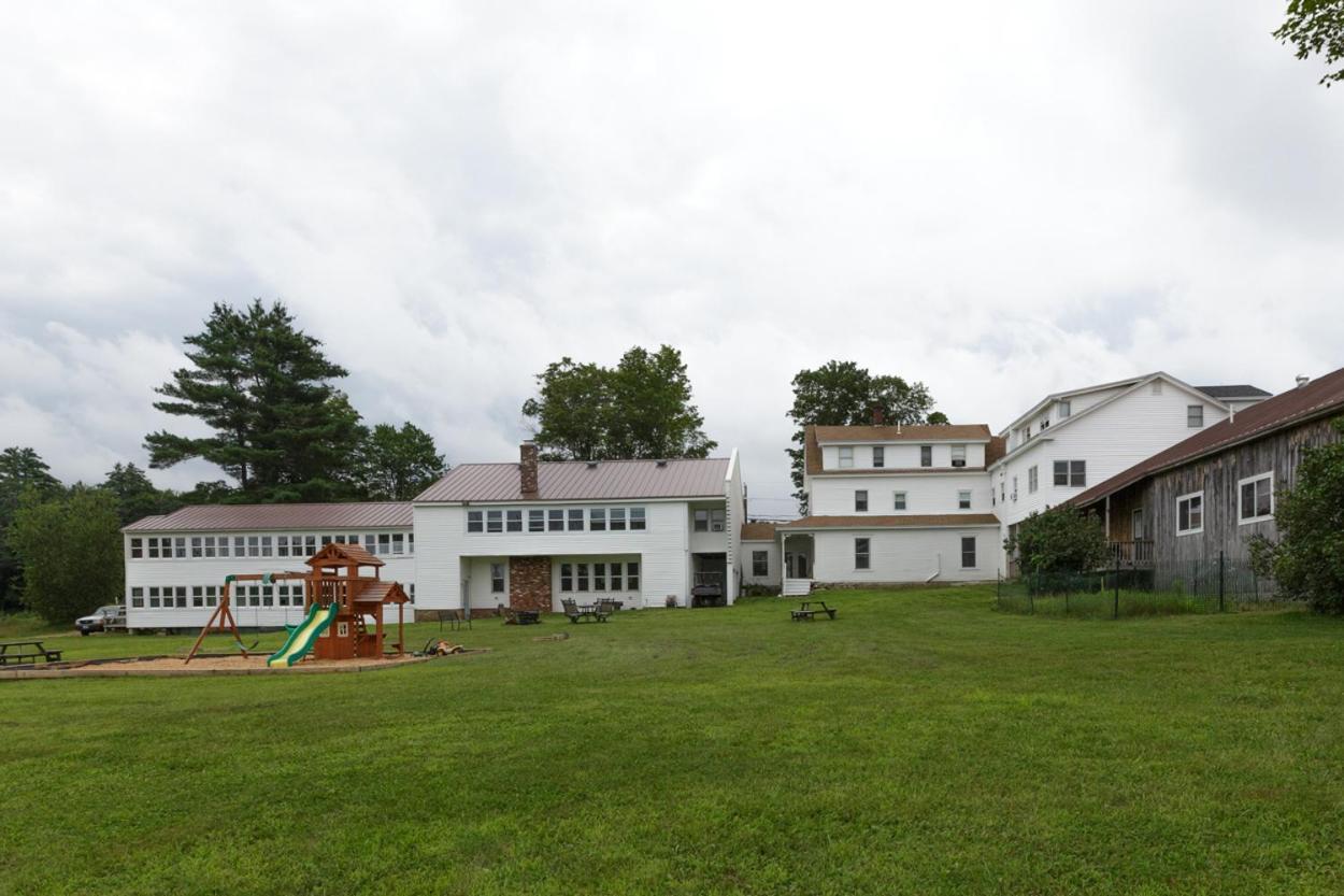 Lake Shore Farm Inn Northwood Exterior photo